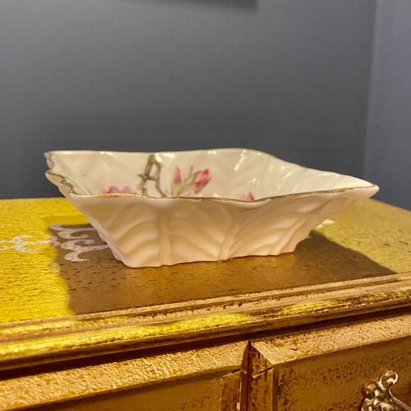 3 For $25 Roslyn Fine Bone China  Magnolia Trinket Dish - Picture 3 of 5